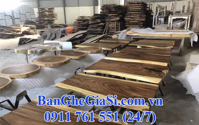 Xưởng sản xuất bàn gỗ nguyên tấm số lượng lớn