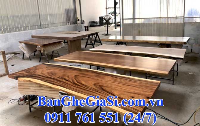 xưởng bàn gỗ tự nhiên
